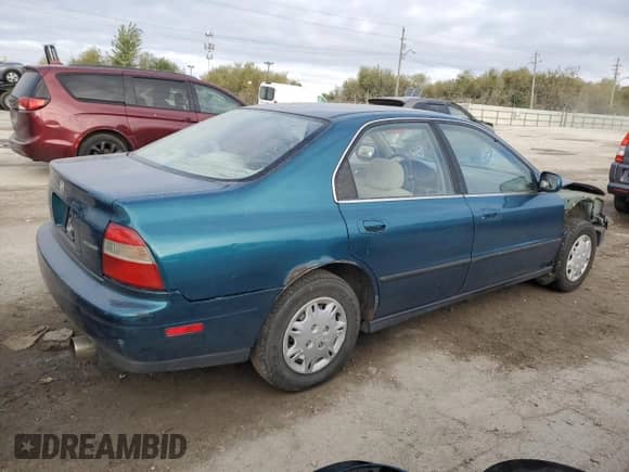 1995 Honda Accord LX с VIN 1HGCD5536SA091467, выставлен на аукционе Copart как лот 80224824 с пробегом 186 314 миль миль и На запчасти • Non repairable. История ставок и продаж доступна на DreamBid. Изображение 3.