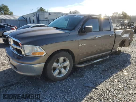 2009 Dodge 1500 ST with VIN 1D3HB18P29S811604, listed as a Copart auction lot 85685064 with 141,591 mi miles and Salvage title. Bid and sale history available at DreamBid. Image 1.
