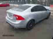 2018 Volvo S60 Dynamic с VIN YV140MTL8J2465284, выставлен на аукционе IAAI как лот 41301104 с пробегом 107 227 миль миль и . История ставок и продаж доступна на DreamBid. Изображение 4.
