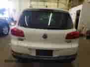 2017 Volkswagen Tiguan с VIN WVGHV7AX8HK506597, выставлен на аукционе Copart как лот 59624833 с пробегом 57 639 миль миль и . История ставок и продаж доступна на DreamBid. Изображение 6.