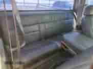 1993 GMC Sierra 1500 z VIN 2GDEC19K5P1557875, wystawiony jako Copart lot #58270385 z przebiegiem 134 103 mil mil oraz Szkoda całkowita • Salvage title. Historia ofert i sprzedaży dostępna na DreamBid. Obrazek 10.