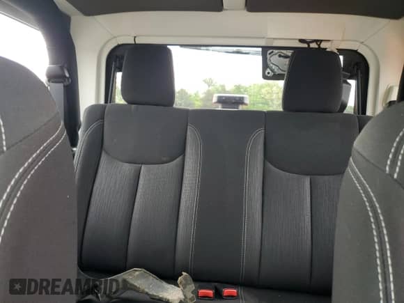 2018 Jeep Wrangler Sahara с VIN 1C4AJWBG2JL852087, выставлен на аукционе Copart как лот 54380935 с пробегом 49 287 миль миль и Списание • Salvage title. История ставок и продаж доступна на DreamBid. Изображение 10.