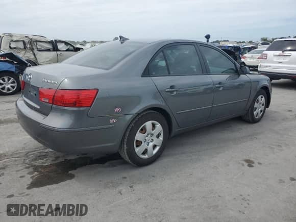 2010 Hyundai Sonata GLS with VIN 5NPET4AC8AH651443, listed as a Copart auction lot 70182645 with 127,830 mi miles and Clean title. Bid and sale history available at DreamBid. Image 3.