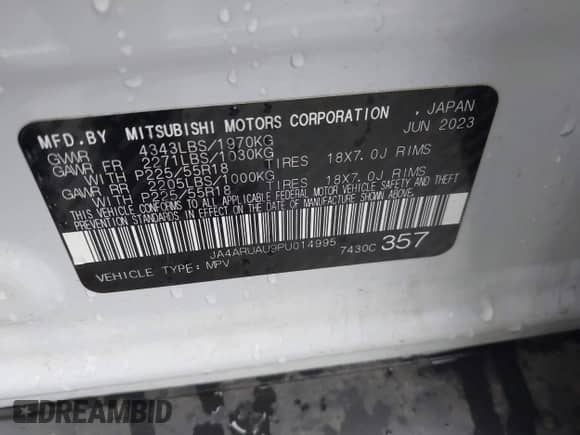 2023 Mitsubishi Outlander ES z VIN JA4ARUAU9PU014995, wystawiony jako IAAI lot #41550250 z przebiegiem 34 388 mil mil oraz . Historia ofert i sprzedaży dostępna na DreamBid. Obrazek 9.