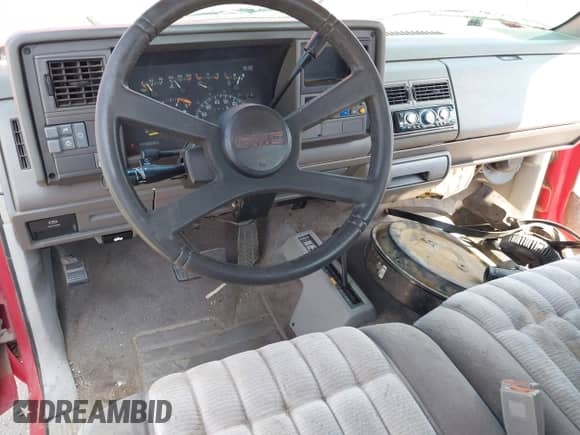 1994 GMC Sierra 1500 с VIN 2GTEK19K3R1553088, выставлен на аукционе IAAI как лот 42546997 с пробегом 190 922 миль миль и . История ставок и продаж доступна на DreamBid. Изображение 21.
