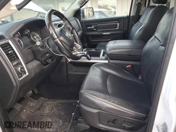 2015 Ram 1500 Laramie Limited z VIN 1C6RR7PT2FS540380, wystawiony jako Copart lot #53051145 z przebiegiem 162 072 mil mil oraz Szkoda całkowita • Salvage title. Historia ofert i sprzedaży dostępna na DreamBid. Obrazek 7.