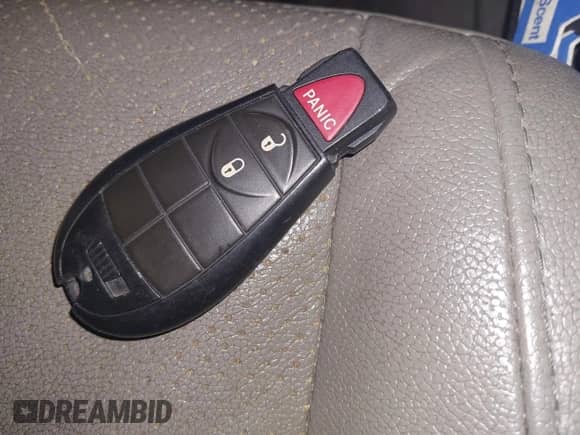 2011 Jeep Grand Cherokee 70th Anniversary with VIN 1J4RR4GG5BC571955, listed as a IAAI auction lot 42142924 with 251,814 mi miles and . Bid and sale history available at DreamBid. Image 11.