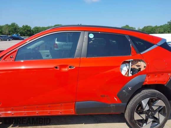 2024 Hyundai Kona Limited с VIN KM8HECA39RU103613, выставлен на аукционе IAAI как лот 42721434 с пробегом 12 312 миль миль и . История ставок и продаж доступна на DreamBid. Изображение 18.