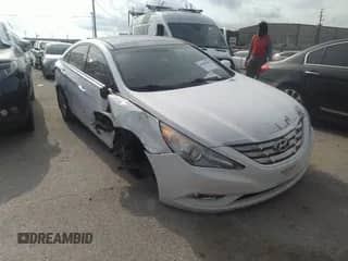 2013 Hyundai Sonata SE with VIN 5NPEC4AB5DH785063, listed as a IAAI auction lot 42301648 with 152,527 mi miles and . Bid and sale history available at DreamBid. Image 1.