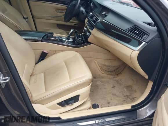 2011 BMW 5 Series 550i xDrive with VIN WBAFU9C50BC784818, listed as a IAAI auction lot 42313290 with 96,348 mi miles and . Bid and sale history available at DreamBid. Image 5.