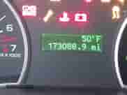 2006 Ford Explorer XLT z VIN 1FMEU73816UA15771, wystawiony jako IAAI lot #43552499 z przebiegiem 173 088 mil mil oraz . Historia ofert i sprzedaży dostępna na DreamBid. Obrazek 7.