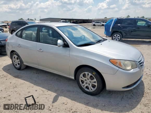 2010 Hyundai Elantra Blue z VIN KMHDU4AD1AU190007, wystawiony jako Copart lot #71613955 z przebiegiem 83 355 mil mil oraz Szkoda całkowita • Salvage title. Historia ofert i sprzedaży dostępna na DreamBid. Obrazek 4.