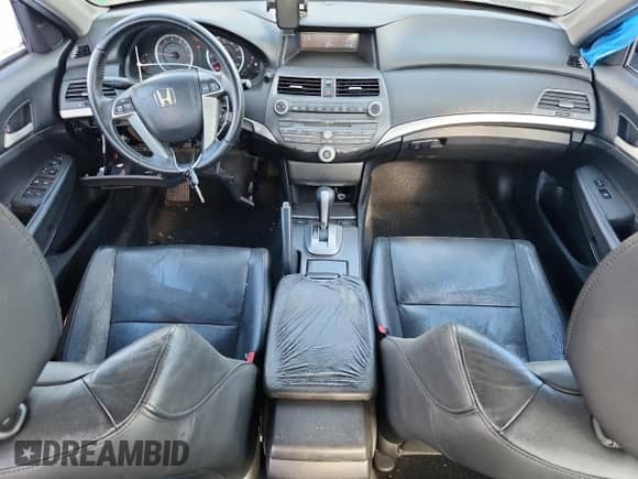 2011 Honda Accord SE z VIN 1HGCP2F6XBA016267, wystawiony jako Copart lot #71913795 z przebiegiem 158 828 mil mil oraz Szkoda całkowita • Salvage title. Historia ofert i sprzedaży dostępna na DreamBid. Obrazek 8.