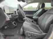 2024 Hyundai Ioniq 5 Limited z VIN KM8KRDDF5RU279452, wystawiony jako Copart lot #82137425 z przebiegiem 13 605 mil mil oraz Szkoda całkowita • Salvage title. Historia ofert i sprzedaży dostępna na DreamBid. Obrazek 7.