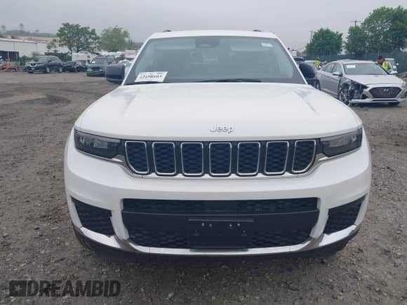 2023 Jeep Grand Cherokee Laredo with VIN 1C4RJKAG3P8729567, listed as a IAAI auction lot 42190103 with 20,035 mi miles and . Bid and sale history available at DreamBid. Image 12.