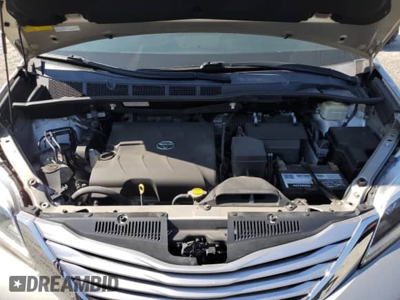 2016 Toyota Sienna Limited Premium with VIN 5TDDK3DC2GS139698, listed as a Copart auction lot 81602305 with 83,524 mi miles and Salvage title. Bid and sale history available at DreamBid. Image 12.