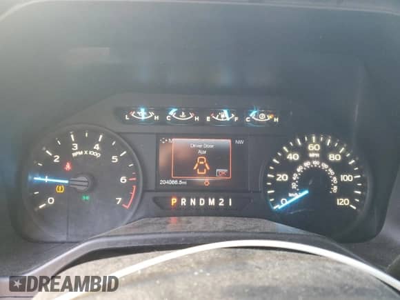 2015 Ford F-150 XL z VIN 1FTEW1EP4FFC60035, wystawiony jako Copart lot #87217875 z przebiegiem 204 066 mil mil oraz Szkoda całkowita • Salvage title. Historia ofert i sprzedaży dostępna na DreamBid. Obrazek 9.