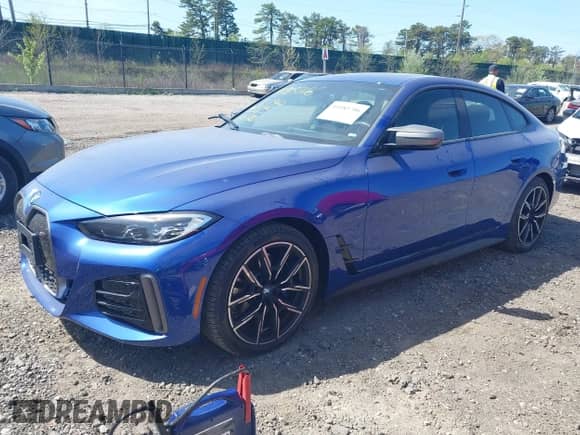 2024 BMW i4 M50 с VIN WBY33AW09RFS60679, выставлен на аукционе IAAI как лот 41983706 с пробегом 2 665 миль миль и . История ставок и продаж доступна на DreamBid. Изображение 2.