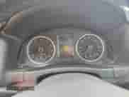 2011 Volkswagen Tiguan S с VIN WVGBV7AX2BW513129, выставлен на аукционе Copart как лот 84416825 с пробегом Не указан миль и Списание • Salvage title. История ставок и продаж доступна на DreamBid. Изображение 9.