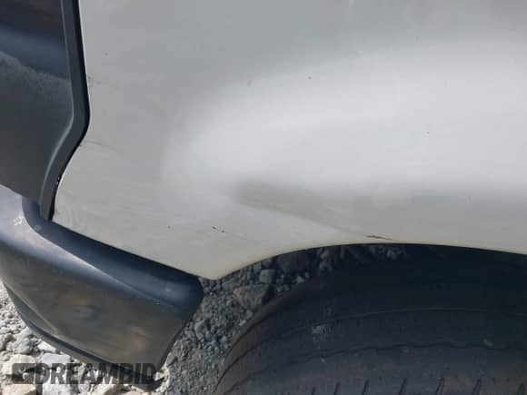 2010 Ford Econoline Cargo Commercial с VIN 1FTNE1EW5ADA91061, выставлен на аукционе IAAI как лот 43298807 с пробегом 299 559 миль миль и . История ставок и продаж доступна на DreamBid. Изображение 13.