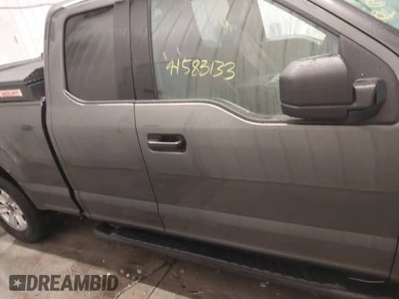 2017 Ford F-150 XL z VIN 1FTEX1E82HFB75381, wystawiony jako IAAI lot #41583133 z przebiegiem 40 675 mil mil oraz . Historia ofert i sprzedaży dostępna na DreamBid. Obrazek 14.