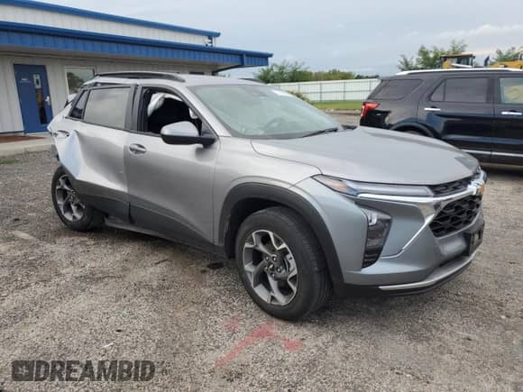 2024 Chevrolet Trax LT with VIN KL77LHE26RC129321, listed as a Copart auction lot 81609585 with 45,622 mi miles and Non repairable. Bid and sale history available at DreamBid. Image 4.