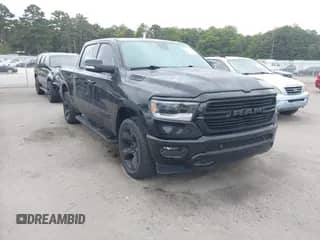 2019 Ram 1500 Big Horn z VIN 1C6SRFFT9KN577304, wystawiony jako IAAI lot #43334051 z przebiegiem 187 962 mil mil oraz . Historia ofert i sprzedaży dostępna na DreamBid. Obrazek 1.