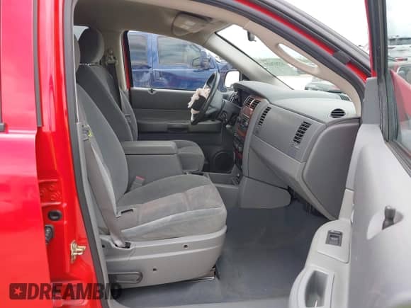 2005 Dodge Durango SLT with VIN 1D4HD48D65F616363, listed as a IAAI auction lot 42207020 with 132,049 mi miles and . Bid and sale history available at DreamBid. Image 5.