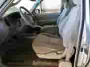 2005 Toyota Tundra SR5 z VIN 5TBRT34105S456421, wystawiony jako Copart lot #81968065 z przebiegiem 199 229 mil mil oraz Szkoda całkowita • Salvage title. Historia ofert i sprzedaży dostępna na DreamBid. Obrazek 7.