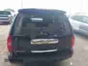 2008 Chevrolet Tahoe 3LT z VIN 1GNFC13028J103002, wystawiony jako IAAI lot #43079049 z przebiegiem 150 714 mil mil oraz . Historia ofert i sprzedaży dostępna na DreamBid. Obrazek 6.