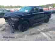 2023 Ram 1500 Big Horn z VIN 1C6RREBG8PN604579, wystawiony jako IAAI lot #42395022 z przebiegiem 61 150 mil mil oraz . Historia ofert i sprzedaży dostępna na DreamBid. Obrazek 17.