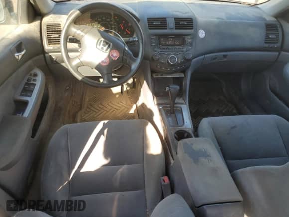 2003 Honda Accord EX with VIN 1HGCM566X3A048664, listed as a Copart auction lot 84570195 with 275,078 mi miles and Salvage title. Bid and sale history available at DreamBid. Image 8.