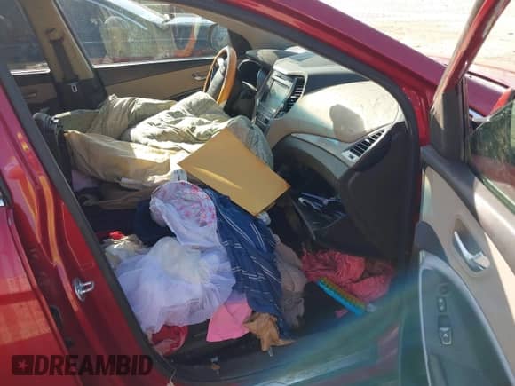 2017 Hyundai Santa Fe Limited Ultimate z VIN KM8SR4HF5HU167064, wystawiony jako IAAI lot #43351861 z przebiegiem 142 714 mil mil oraz . Historia ofert i sprzedaży dostępna na DreamBid. Obrazek 5.