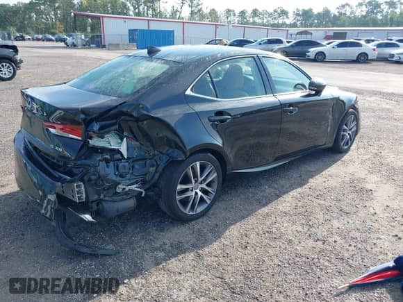 2020 Lexus IS 300 с VIN JTHAA1D2XL5107338, выставлен на аукционе IAAI как лот 42799193 с пробегом 30 911 миль миль и . История ставок и продаж доступна на DreamBid. Изображение 4.