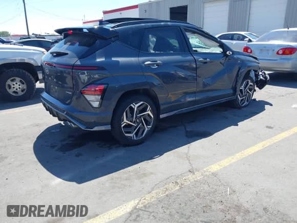 2024 Hyundai Kona N Line с VIN KM8HACA35RU066992, выставлен на аукционе IAAI как лот 42210458 с пробегом 9 533 миль миль и . История ставок и продаж доступна на DreamBid. Изображение 4.