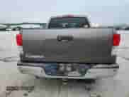2012 Toyota Tundra Limited z VIN 5TFFY5F17CX126867, wystawiony jako Copart lot #84811695 z przebiegiem 150 642 mil mil oraz Szkoda całkowita • Salvage title. Historia ofert i sprzedaży dostępna na DreamBid. Obrazek 6.
