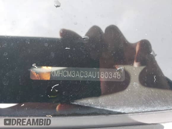 2010 Hyundai Accent GS z VIN KMHCM3AC3AU180348, wystawiony jako IAAI lot #41735911 z przebiegiem 151 946 mil mil oraz . Historia ofert i sprzedaży dostępna na DreamBid. Obrazek 9.