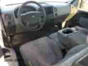 2005 Ford F-150 STX z VIN 1FTRX02W75KB65639, wystawiony jako Copart lot #82519815 z przebiegiem 151 351 mil mil oraz Szkoda całkowita • Salvage title. Historia ofert i sprzedaży dostępna na DreamBid. Obrazek 8.