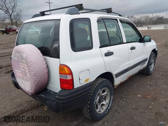 2001 Chevrolet Tracker с VIN 2CNBJ13CX16910826, выставлен на аукционе IAAI как лот 41510123 с пробегом 227 355 миль миль и . История ставок и продаж доступна на DreamBid. Изображение 4.