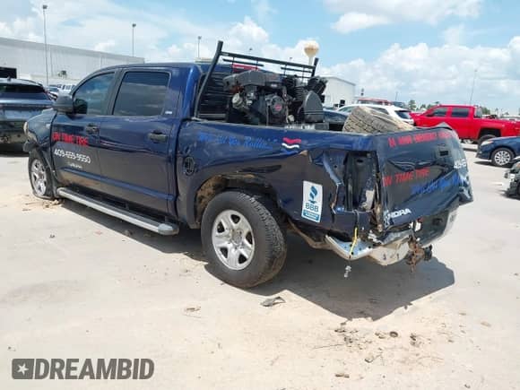 2007 Toyota Tundra SR5 z VIN 5TBET54107S454598, wystawiony jako IAAI lot #42558681 z przebiegiem 309 838 mil mil oraz . Historia ofert i sprzedaży dostępna na DreamBid. Obrazek 3.