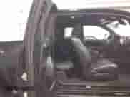 2019 Toyota Tacoma SR5 z VIN 5TFSZ5ANXKX174139, wystawiony jako IAAI lot #43035436 z przebiegiem 38 075 mil mil oraz . Historia ofert i sprzedaży dostępna na DreamBid. Obrazek 8.