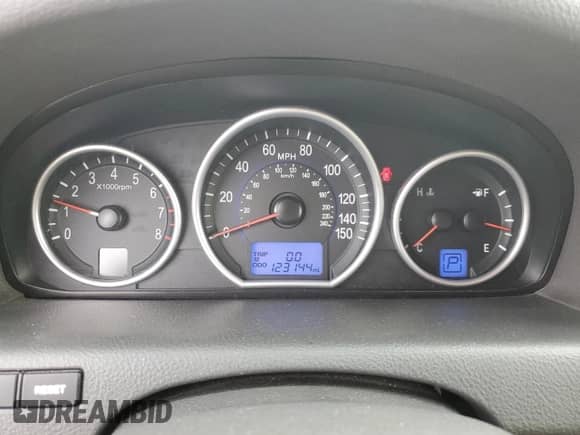 2008 Hyundai Veracruz GLS z VIN KM8NU73C98U043020, wystawiony jako Copart lot #61064815 z przebiegiem 123 144 mil mil oraz Szkoda całkowita • Salvage title. Historia ofert i sprzedaży dostępna na DreamBid. Obrazek 9.