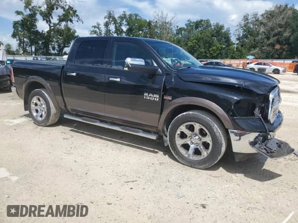 2018 Ram 1500 Laramie z VIN 1C6RR7NT2JS186064, wystawiony jako Copart lot #69123595 z przebiegiem 78 260 mil mil oraz Szkoda całkowita • Salvage title. Historia ofert i sprzedaży dostępna na DreamBid. Obrazek 4.