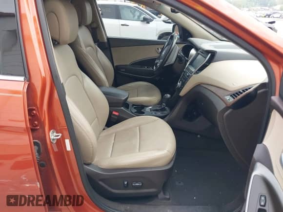 2018 Hyundai Santa Fe Ultimate with VIN 5XYZWDLA5JG522703, listed as a IAAI auction lot 42377253 with 143,116 mi miles and . Bid and sale history available at DreamBid. Image 5.