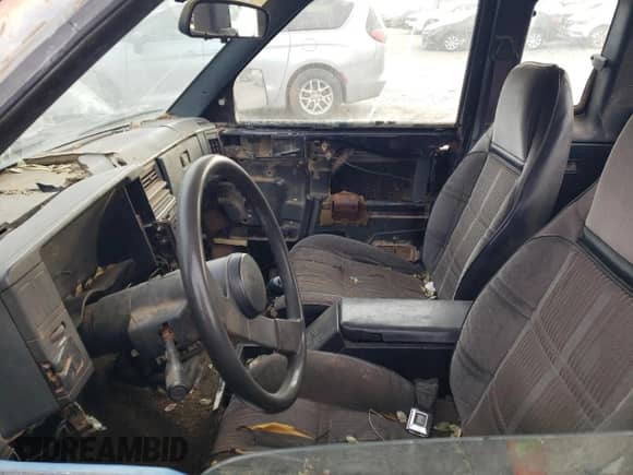 1991 Chevrolet S-10 с VIN 1GCCS19R6M8178162, выставлен на аукционе Copart как лот 83477494 с пробегом 26 732 миль миль и На запчасти • Non repairable. История ставок и продаж доступна на DreamBid. Изображение 7.