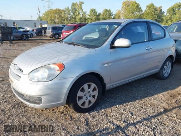 2011 Hyundai Accent GS с VIN KMHCM3AC8BU186342, выставлен на аукционе IAAI как лот 43231805 с пробегом 92 259 миль миль и . История ставок и продаж доступна на DreamBid. Изображение 2.