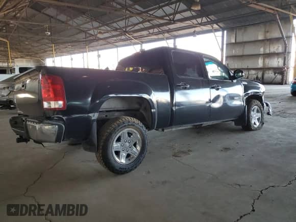 2010 GMC Sierra 1500 SLT z VIN 3GTRKWE21AG134446, wystawiony jako Copart lot #59739245 z przebiegiem 152 704 mil mil oraz Szkoda całkowita • Salvage title. Historia ofert i sprzedaży dostępna na DreamBid. Obrazek 3.