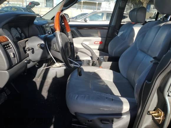 2002 Jeep Grand Cherokee Overland с VIN 1J8GW68J32C323210, выставлен на аукционе Copart как лот 54000555 с пробегом 104 373 миль миль и Списание • Salvage title. История ставок и продаж доступна на DreamBid. Изображение 7.