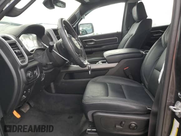 2022 Ram 1500 Big Horn z VIN 1C6SRFMT9NN225850, wystawiony jako Copart lot #59565715 z przebiegiem 16 624 mil mil oraz Szkoda całkowita • Salvage title. Historia ofert i sprzedaży dostępna na DreamBid. Obrazek 7.