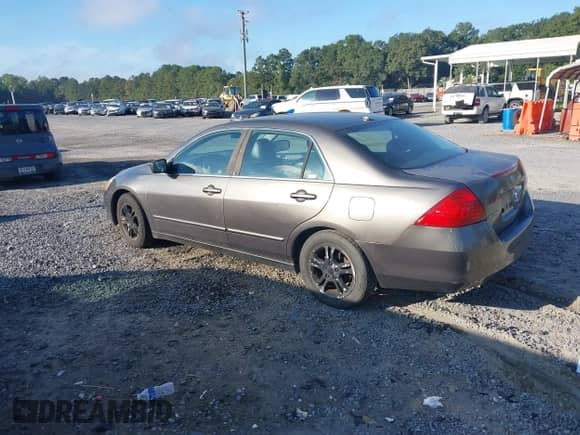 2006 Honda Accord EX-L с VIN 1HGCM56816A122091, выставлен на аукционе IAAI как лот 43206641 с пробегом Не указан миль и . История ставок и продаж доступна на DreamBid. Изображение 3.